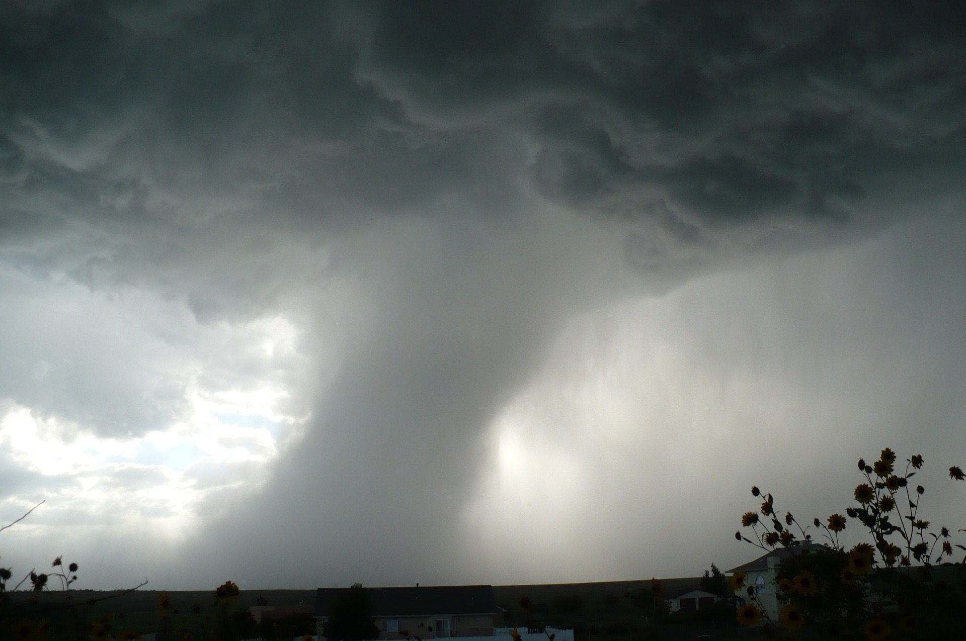 tornado, oluja,