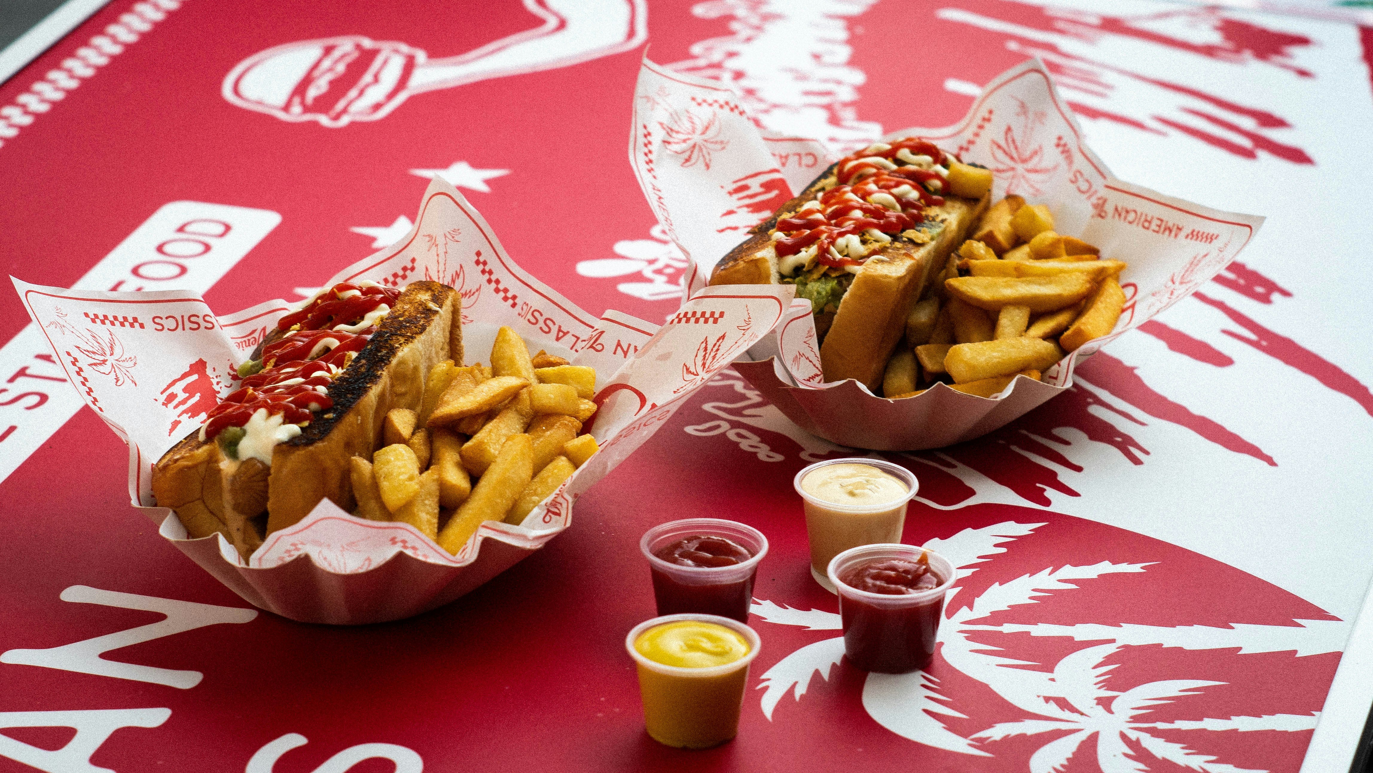 hot dog, brza hrana, prerađena hrana, fast food, pomfrit, krumpirići